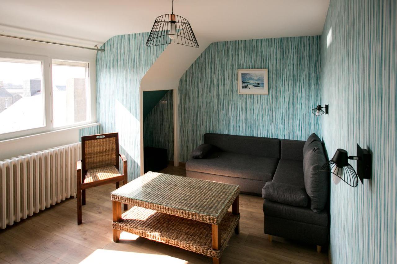 Le Cotentin Appart'Hotels & Restaurant Le Cot' Портбай Екстериор снимка