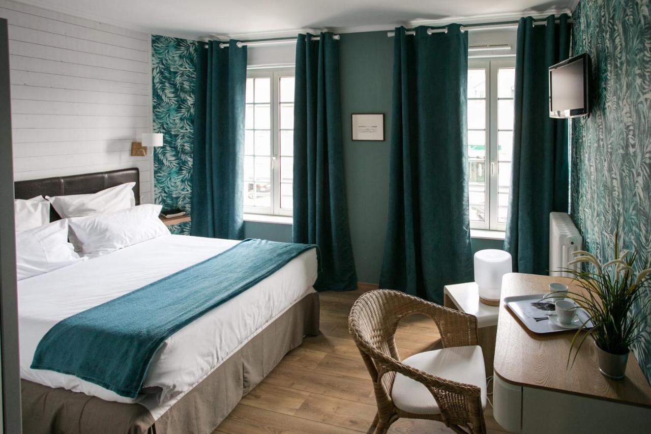 Le Cotentin Appart'Hotels & Restaurant Le Cot' Портбай Екстериор снимка