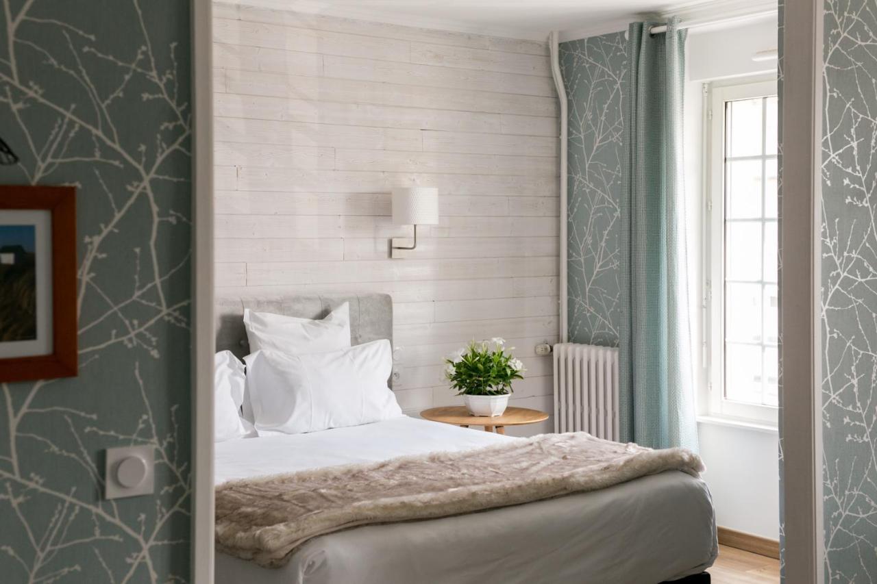 Le Cotentin Appart'Hotels & Restaurant Le Cot' Портбай Екстериор снимка