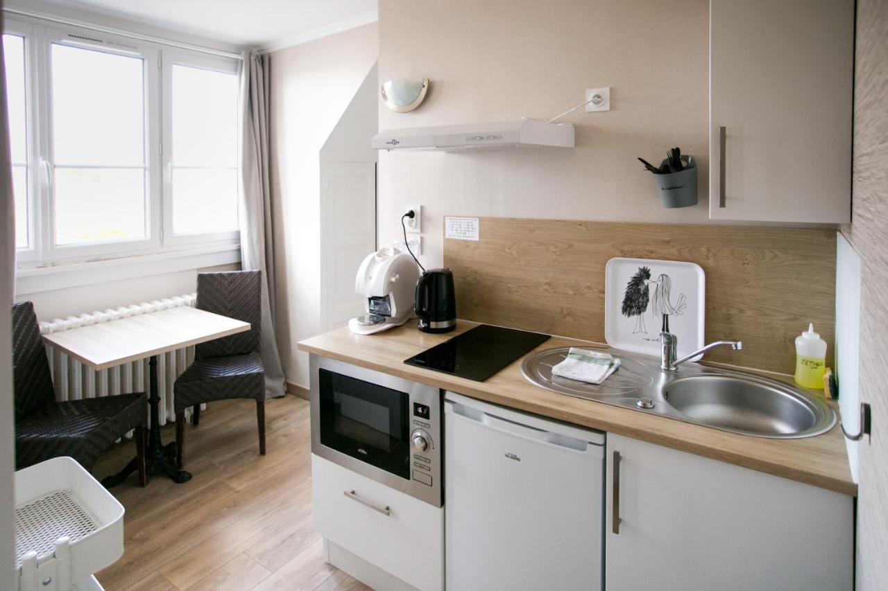 Le Cotentin Appart'Hotels & Restaurant Le Cot' Портбай Екстериор снимка